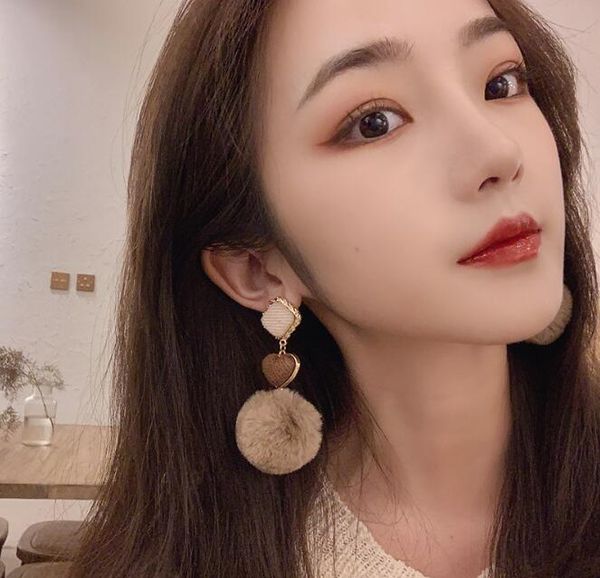 temperament net red earrings plush new fashionable earrings autumn winter exaggerated big wool ball silver needle earrings wy123, Golden
temperament net red earrings plush new fashionable earrings autumn winter exaggerated big wool ball silver needle earrings wy123, Golden