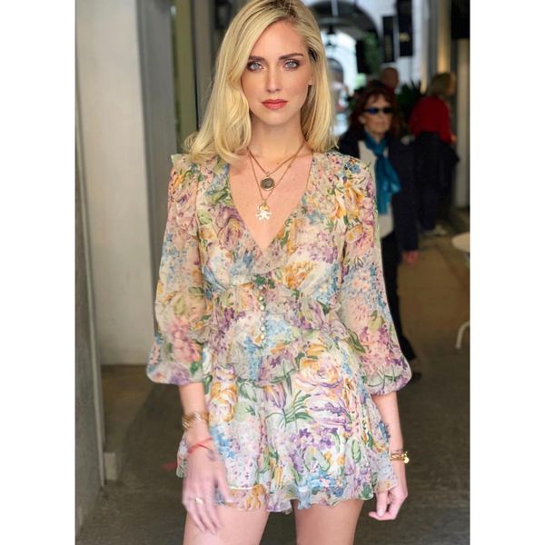 svoryxiu summer charming flower print beach holiday playsuits women's v neck ruffles female casual jumpsuit playsuits, Black;white
svoryxiu summer charming flower print beach holiday playsuits women's v neck ruffles female casual jumpsuit playsuits, Black;white