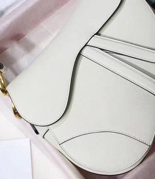 designer-luxury classic designer new high bag womens leather saddle bag letter shoulder 2020 handbag fashion metal quality handbag qlkut
designer-luxury classic designer new high bag womens leather saddle bag letter shoulder 2020 handbag fashion metal quality handbag qlkut