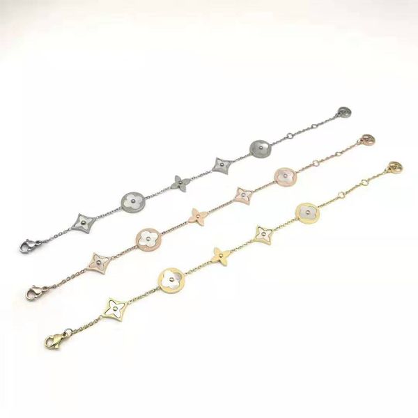 fashion-gold plated v letter flower shaped 316l stainless steel bracelets for new ol women fashion jewelry accessoires, Black
fashion-gold plated v letter flower shaped 316l stainless steel bracelets for new ol women fashion jewelry accessoires, Black