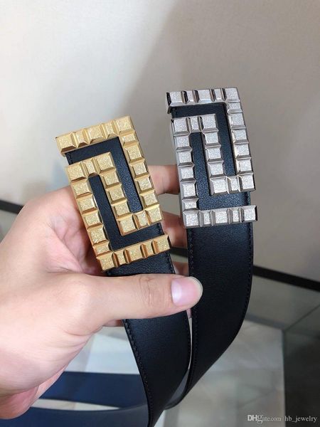 popular fashion brand high version double-sided use real leather belt for mens business casual party lovers gift luxury belt with bo, Black;brown
popular fashion brand high version double-sided use real leather belt for mens business casual party lovers gift luxury belt with bo, Black;brown