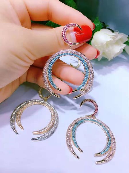 fashion-s from european and american heavy industries, micro inlaid zircon copper plated 18k real gold two-color moon personalized earrin, Golden
fashion-s from european and american heavy industries, micro inlaid zircon copper plated 18k real gold two-color moon personalized earrin, Golden