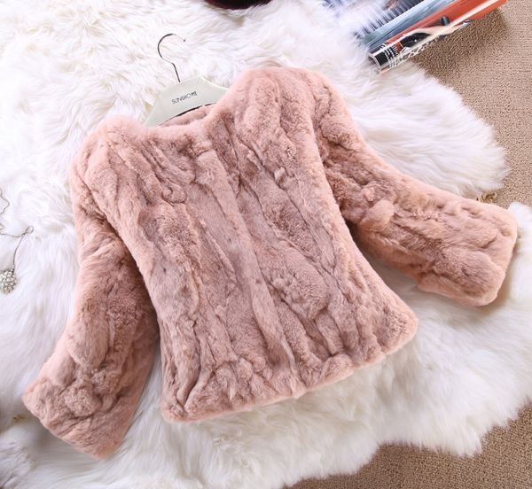 autumn and winter new 2018 slim short women's rex fur coat outerwear women o neck 3/4 sleeve fur jacket ing, Black
autumn and winter new 2018 slim short women's rex fur coat outerwear women o neck 3/4 sleeve fur jacket ing, Black