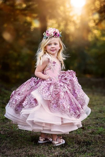 luxurious lace beaded flower girl dresses knee length lace up little girl wedding dresses vintage communion pageant dresses gowns f269, White;blue
luxurious lace beaded flower girl dresses knee length lace up little girl wedding dresses vintage communion pageant dresses gowns f269, White;blue
