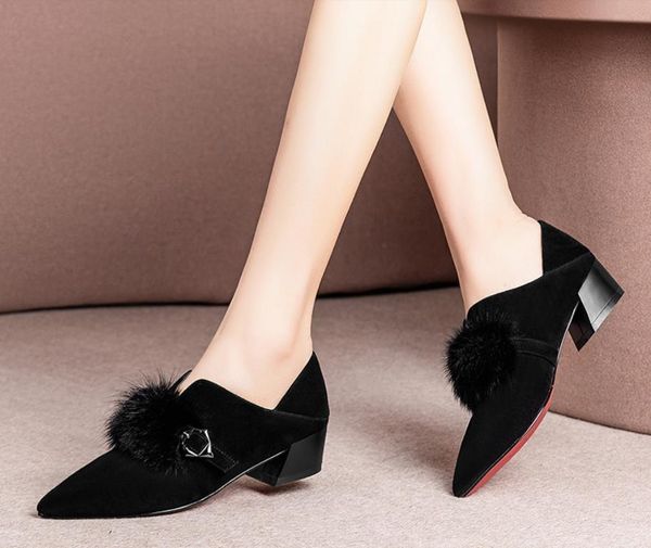 spring and autumn new ermine leather deep mouth single shoe women's middle heel thick heel sharp-pointed large shoes, Black
spring and autumn new ermine leather deep mouth single shoe women's middle heel thick heel sharp-pointed large shoes, Black