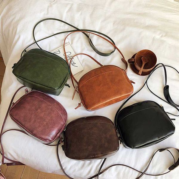 2020 mini leather lady flap bag b0040
2020 mini leather lady flap bag b0040