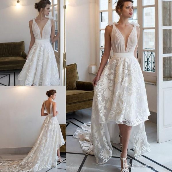 2020 high low wedding dresses sheer deep v neck lace applique sleeveless vintage bridal gowns court train backless wedding dress, White
2020 high low wedding dresses sheer deep v neck lace applique sleeveless vintage bridal gowns court train backless wedding dress, White