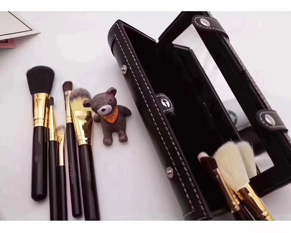 New Brands Barrel packaging makeup brushes kit MAKEUP brands 9pcs brush with mirror vs mermaid
New Brands Barrel packaging makeup brushes kit MAKEUP brands 9pcs brush with mirror vs mermaid