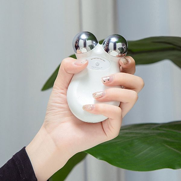 multi-function household beauty instrument skin beauty facial massager multi-function tighten care
multi-function household beauty instrument skin beauty facial massager multi-function tighten care