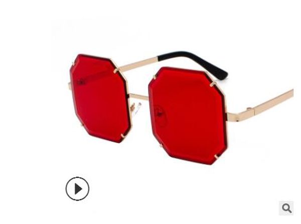 2019 new fashion sunglasses trend ocean sunglasses multicolor large frame sunglasses web celebrity street glasses box 001, White;black
2019 new fashion sunglasses trend ocean sunglasses multicolor large frame sunglasses web celebrity street glasses box 001, White;black