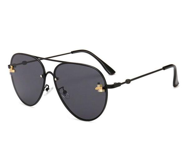 2020 new sunglasses women men fashion mirror good quality wild metal oversized sunglasses vintage female and male
2020 new sunglasses women men fashion mirror good quality wild metal oversized sunglasses vintage female and male