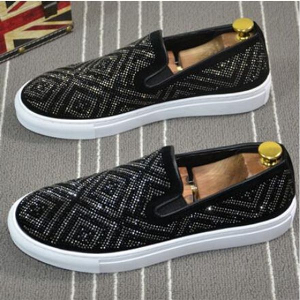 2019 new italy style fashion men loafers black diamond rhinestones spikes men shoes rivets casual flats wedding shoes
2019 new italy style fashion men loafers black diamond rhinestones spikes men shoes rivets casual flats wedding shoes