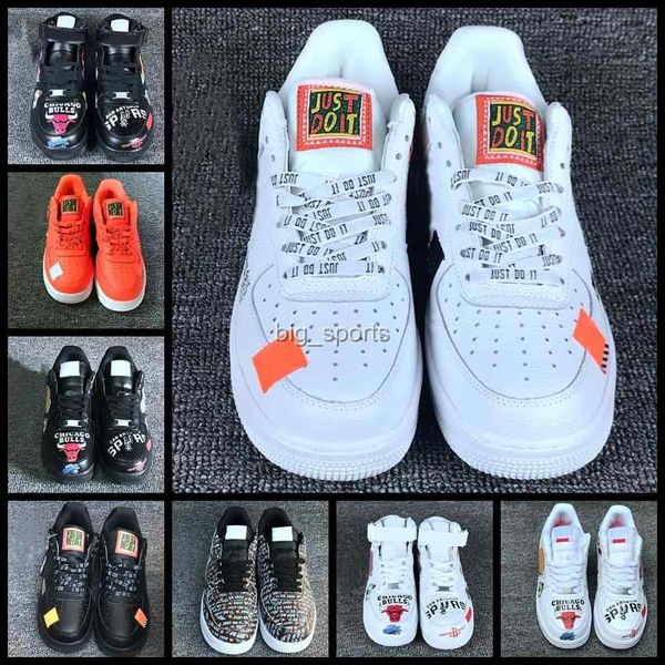2019 forces mens womens 1 skateboarding shoes one designer white black fashion casual running sports sneakers trainers air chaussures
2019 forces mens womens 1 skateboarding shoes one designer white black fashion casual running sports sneakers trainers air chaussures
