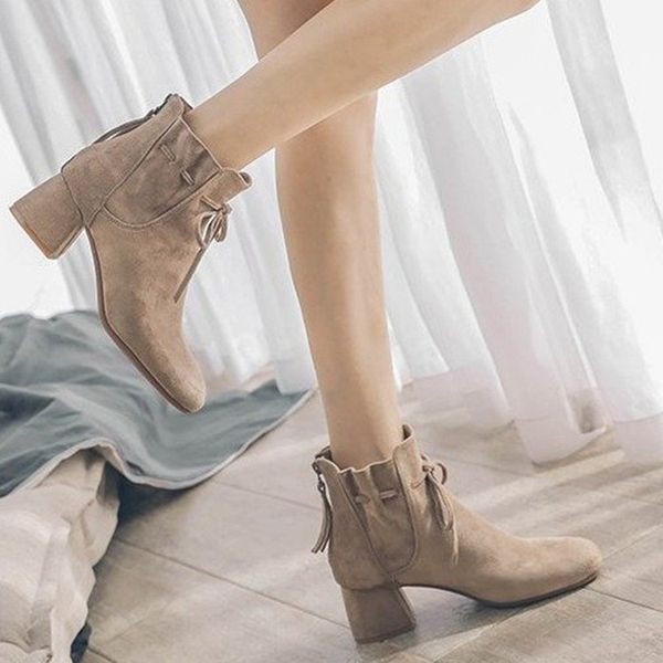 retro flock boots women med square heel ankle square toe boots butterfly-knot winter ladies shoes, Black
retro flock boots women med square heel ankle square toe boots butterfly-knot winter ladies shoes, Black