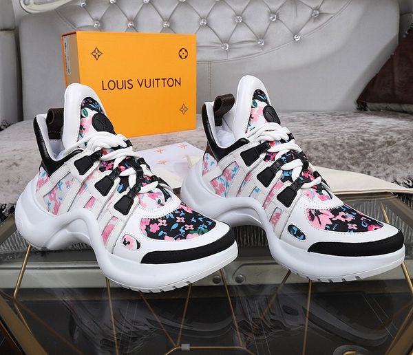 star same style luxury fashiondesigner couple shoes jogging casual shoes outdoor sports basketball shoes triple platform vintage brand bnhe, Black
star same style luxury fashiondesigner couple shoes jogging casual shoes outdoor sports basketball shoes triple platform vintage brand bnhe, Black