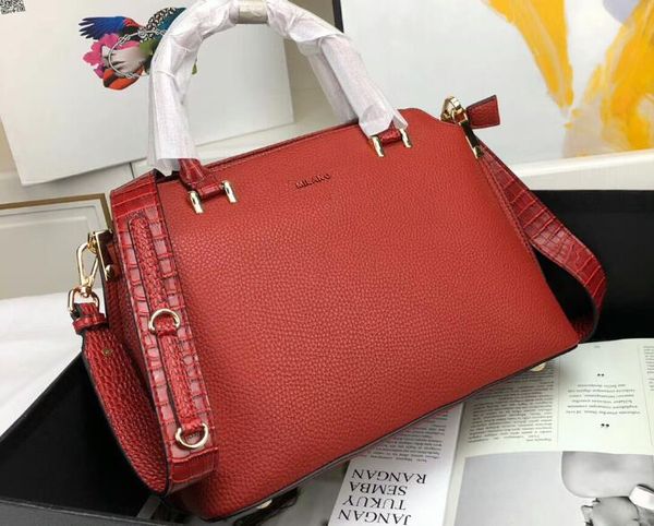 realfine888 3a quality 2097 30cm grainy leather handles handbag with alligator shoulder strap,real leather with dust bag,ing
realfine888 3a quality 2097 30cm grainy leather handles handbag with alligator shoulder strap,real leather with dust bag,ing