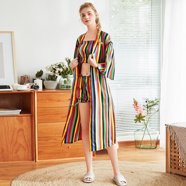 brand three-pieces women's pajamas sets with hlaf sleeve bathrobe push up chest female 2019 floral decoration nightwear new, Blue;gray
brand three-pieces women's pajamas sets with hlaf sleeve bathrobe push up chest female 2019 floral decoration nightwear new, Blue;gray