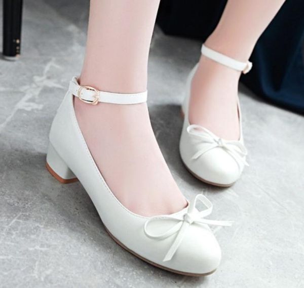 2019 women's shoes in spring and autumn with new style middle heel coarse heel round head bowknot@3061, Black
2019 women's shoes in spring and autumn with new style middle heel coarse heel round head bowknot@3061, Black