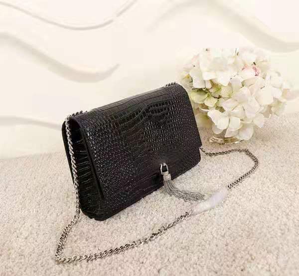 crocodile pattern original leather gold silver chain pendant genuine leather women designer handbags shoulder bags
crocodile pattern original leather gold silver chain pendant genuine leather women designer handbags shoulder bags