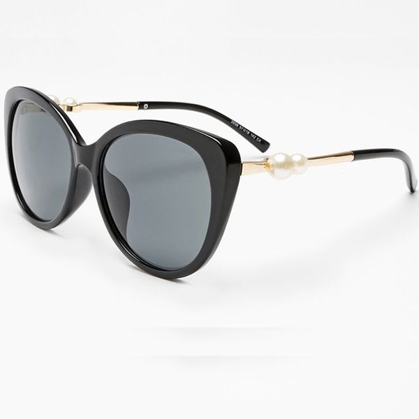 luxary- frame women's shades classic oversized polarized sunglasses 100% uv protection star pearl sunglasses classic sunglasses women, White;black
luxary- frame women's shades classic oversized polarized sunglasses 100% uv protection star pearl sunglasses classic sunglasses women, White;black