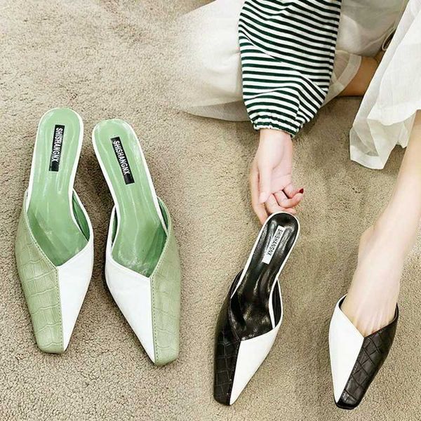 slippers stitching contrast color women mules shoes alligator patchwork sandals cover toe high heels slides ladies flipflops2020, Black
slippers stitching contrast color women mules shoes alligator patchwork sandals cover toe high heels slides ladies flipflops2020, Black
