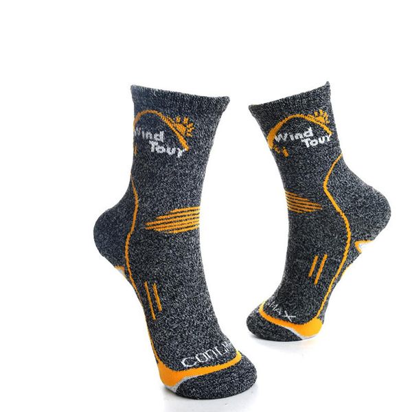 1 pair of outdoor sports socks comfortable breathable tube mountain climbing running quick-drying socks, Black
1 pair of outdoor sports socks comfortable breathable tube mountain climbing running quick-drying socks, Black