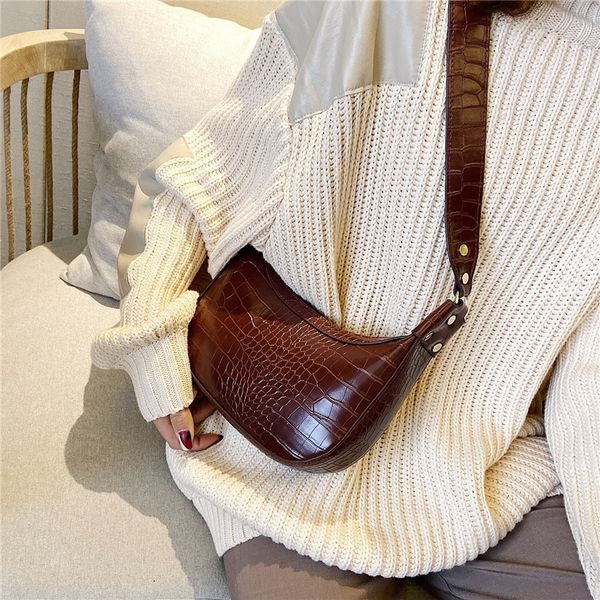 stone pattern vintage pu leather messenger bag female 2020 shoulder messenger bag lady phone handbag crescent
stone pattern vintage pu leather messenger bag female 2020 shoulder messenger bag lady phone handbag crescent