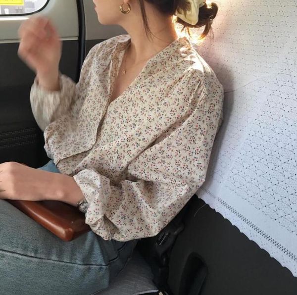 obrix sweet light floral print blouse female o-neck full sleeve casual style shirt for women, White
obrix sweet light floral print blouse female o-neck full sleeve casual style shirt for women, White