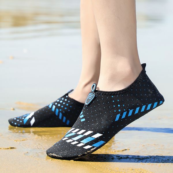 summer runing shoes sneakers men for water shoes aqua beach for mens womens slip-on outdoors beach casual size35-46
summer runing shoes sneakers men for water shoes aqua beach for mens womens slip-on outdoors beach casual size35-46