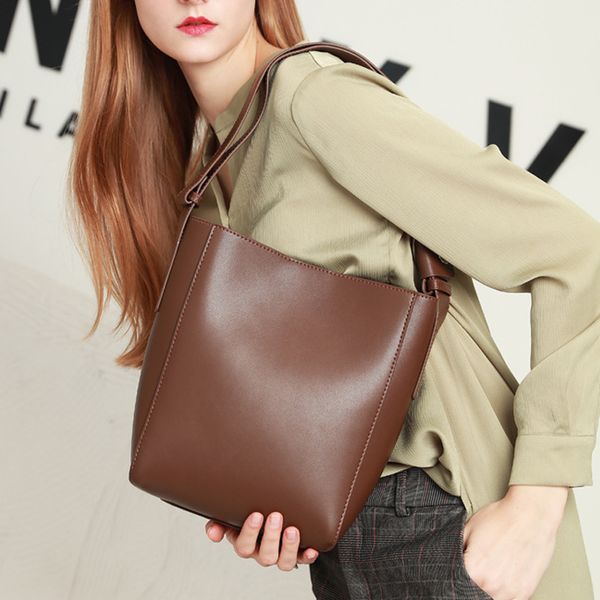 messenger bag women bucket shoulder bag large capacity female shoulder bags bolsas femininas femme sac a main lady handbag
messenger bag women bucket shoulder bag large capacity female shoulder bags bolsas femininas femme sac a main lady handbag