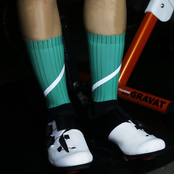 new professional cycling socks functional fabric men women running socks anti slip bicycle compression reflective sports, Black
new professional cycling socks functional fabric men women running socks anti slip bicycle compression reflective sports, Black
