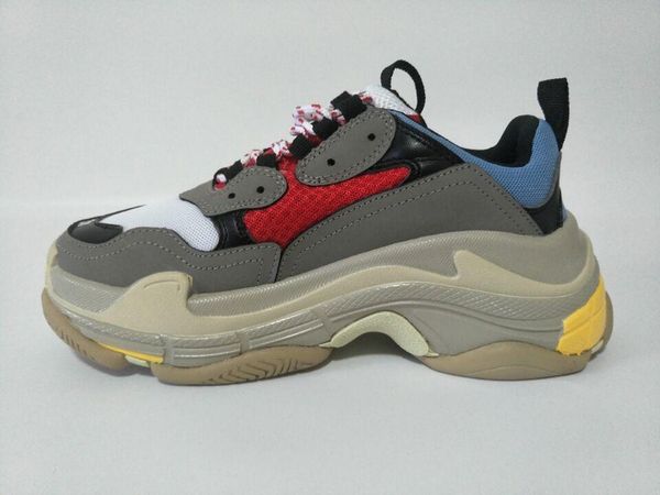 горячая мода париж 17fw triple-s sneaker triple s повседневная папа обувь для мужчин и женщин бежевый черный ceahp спортивный дизайнер уличн
горячая мода париж 17fw triple-s sneaker triple s повседневная папа обувь для мужчин и женщин бежевый черный ceahp спортивный дизайнер уличн