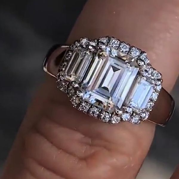 euramerican style luxury square zircon ladies rings with rhinestone simple trendy women rings banquet party jewelry bague femme, Silver
euramerican style luxury square zircon ladies rings with rhinestone simple trendy women rings banquet party jewelry bague femme, Silver
