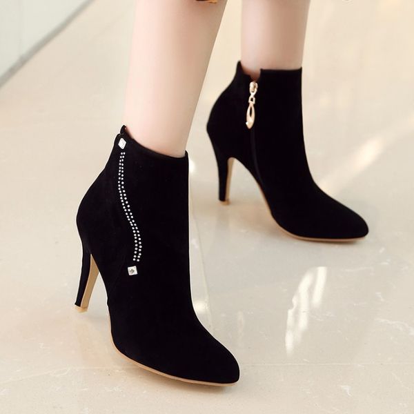 big size 11 12 13 14 15 16 17 suede round-headed high-heeled short boots side zipper water drill short-barrel fashion boots, Black
big size 11 12 13 14 15 16 17 suede round-headed high-heeled short boots side zipper water drill short-barrel fashion boots, Black
