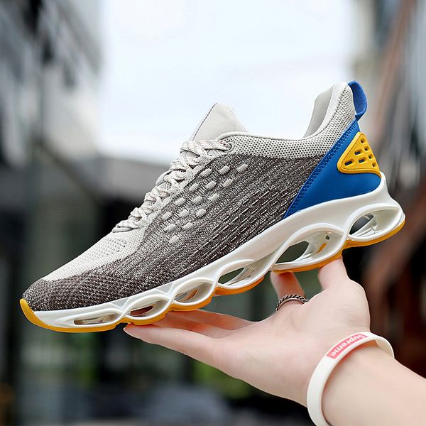 running shoe men sneakers autumn new breathable large size outdoor sport shoes male jogging sneakers men size 39-47
running shoe men sneakers autumn new breathable large size outdoor sport shoes male jogging sneakers men size 39-47