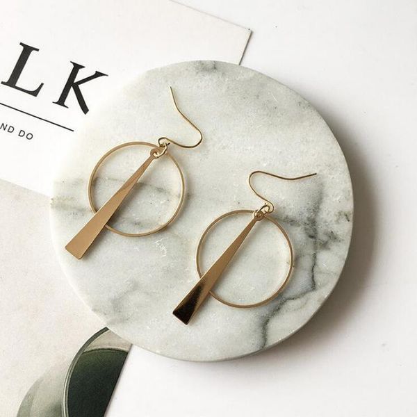 2017 new fashion female earrings for women jewelry alloy big round sequins pendant drop earrings boucle d'oreille femme pendante, Golden;silver
2017 new fashion female earrings for women jewelry alloy big round sequins pendant drop earrings boucle d'oreille femme pendante, Golden;silver