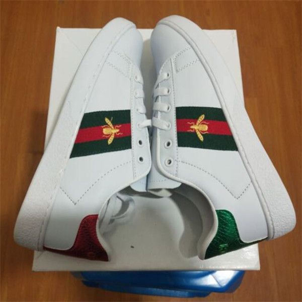 luxury snake designer men women casual shoes low flat leather sneakers ace bee stripes shoe walking sports trainers green red stripes, Blue;gray
luxury snake designer men women casual shoes low flat leather sneakers ace bee stripes shoe walking sports trainers green red stripes, Blue;gray