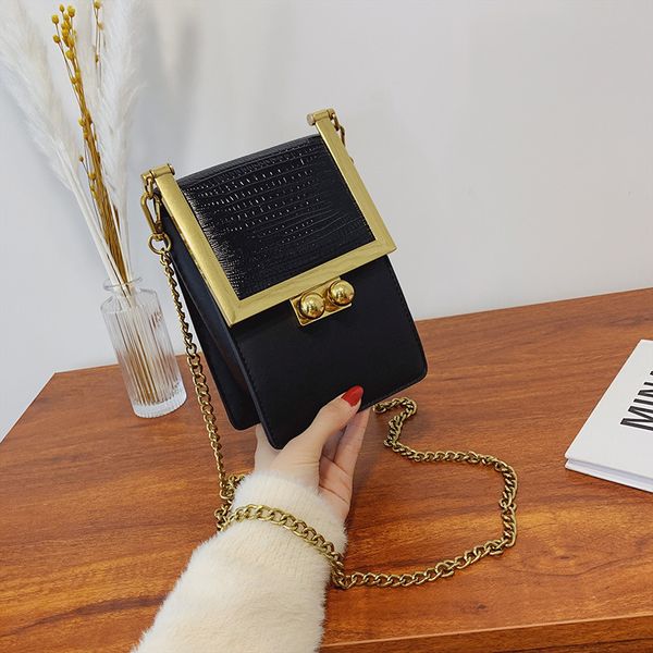 chain leather crossbody bags for women 2019 small shoulder messenger bag special lock design female travel handbags korean style
chain leather crossbody bags for women 2019 small shoulder messenger bag special lock design female travel handbags korean style