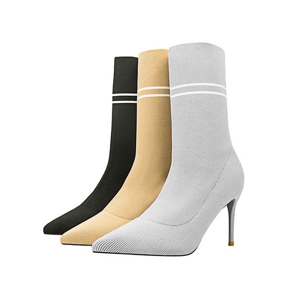 selling autumn and winter 2020 knitted short boots show thin, thin and medium heel women's martin boots are fashionable and elastic
selling autumn and winter 2020 knitted short boots show thin, thin and medium heel women's martin boots are fashionable and elastic