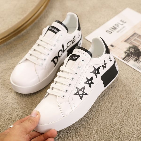2020r high-quality men and women graffiti hand-painted lace-up casual board shoes, fashionable wild couple party shoes, size: 35-45, Black
2020r high-quality men and women graffiti hand-painted lace-up casual board shoes, fashionable wild couple party shoes, size: 35-45, Black