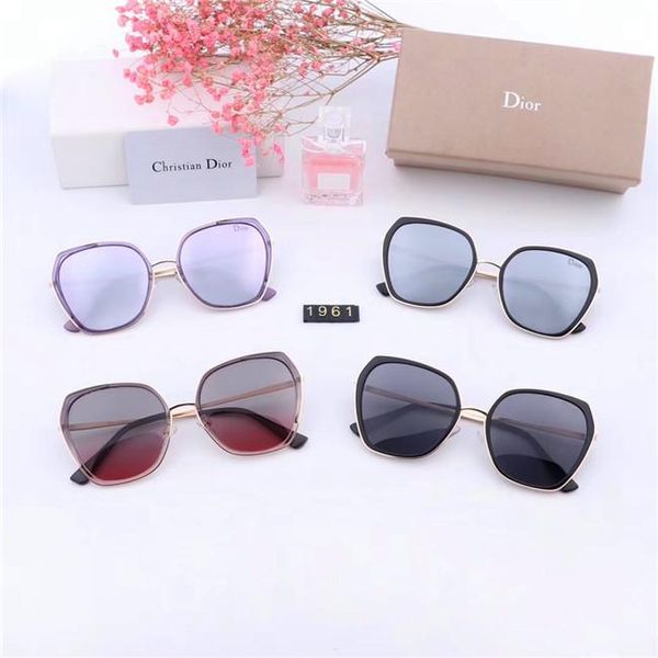 the luxury pollyons tr-90 lens frame is leading the fashion trend of sunglasses, designed for female designers in 4 colors, White;black
the luxury pollyons tr-90 lens frame is leading the fashion trend of sunglasses, designed for female designers in 4 colors, White;black