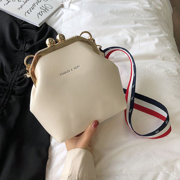 designer small square bags women shoulder messenger bags luxury casual wide shoulder metal clip bag 2019 phone purse black
designer small square bags women shoulder messenger bags luxury casual wide shoulder metal clip bag 2019 phone purse black