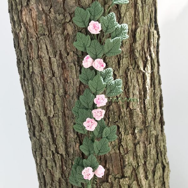 1: 12 dollhouse mini clay hand made props a string leaf flower vine carnation makeup brush
1: 12 dollhouse mini clay hand made props a string leaf flower vine carnation makeup brush