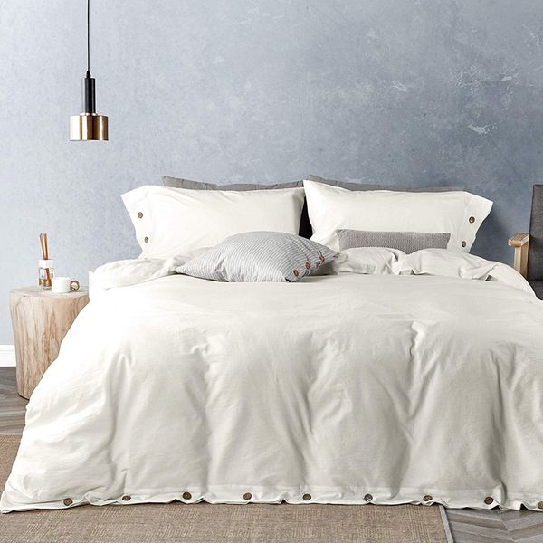 new white quilt cover set 3 piece soft bed set with button closure duvet cover pillowcase home textile bedding
new white quilt cover set 3 piece soft bed set with button closure duvet cover pillowcase home textile bedding