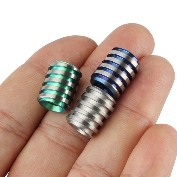 1pcs screw thread titanium alloy knife beads green paracord bead umbrella camera rope edc diy pendant
1pcs screw thread titanium alloy knife beads green paracord bead umbrella camera rope edc diy pendant