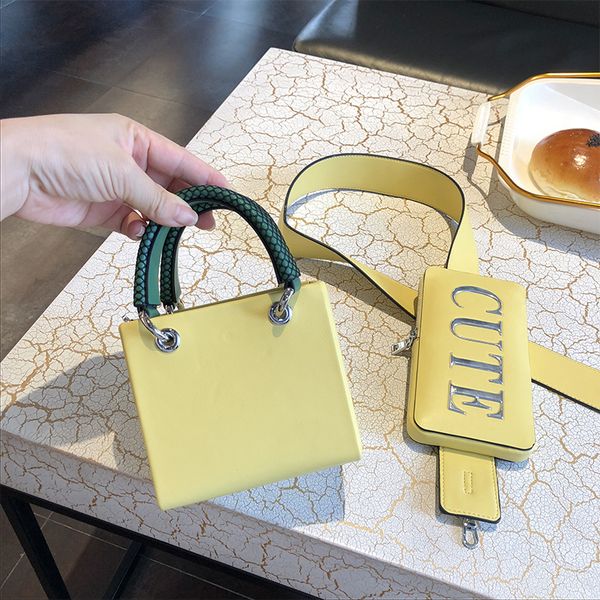 quality mini shoulder strap mobile phone bag 2020 new messenger hand holding pure color letter small square bag fashion lady
quality mini shoulder strap mobile phone bag 2020 new messenger hand holding pure color letter small square bag fashion lady