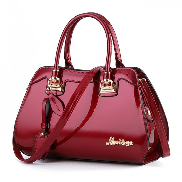 black red luxury patent leather tote handbags women bags fashion female clutch ladies party purses evening bag wedding
black red luxury patent leather tote handbags women bags fashion female clutch ladies party purses evening bag wedding