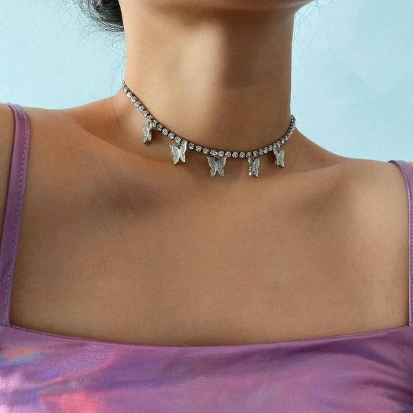 vintage temperament metal clavicle rhinestone necklace ladies pendant jewelry bohemia pendant necklaces jewelry lady, Silver
vintage temperament metal clavicle rhinestone necklace ladies pendant jewelry bohemia pendant necklaces jewelry lady, Silver