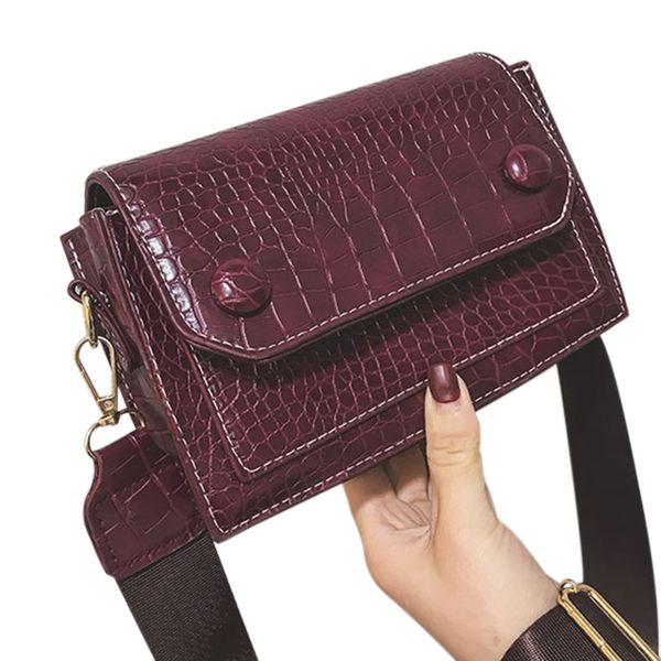 new-vintage crocodile pattern bag female new wave korean version of the wild single shoulder slung
new-vintage crocodile pattern bag female new wave korean version of the wild single shoulder slung