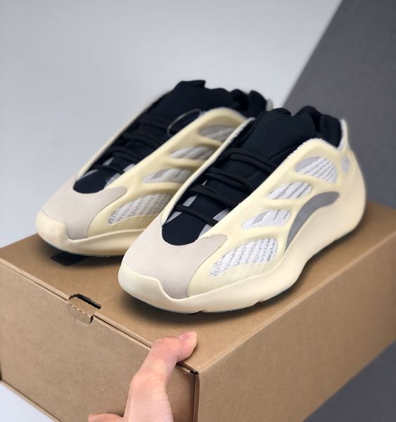 2020 new 700 v3 azael alvah kanye west shoes mens running shoes for men 700s shoes sports tripler fashion sneakers trainers size 11, White;red
2020 new 700 v3 azael alvah kanye west shoes mens running shoes for men 700s shoes sports tripler fashion sneakers trainers size 11, White;red